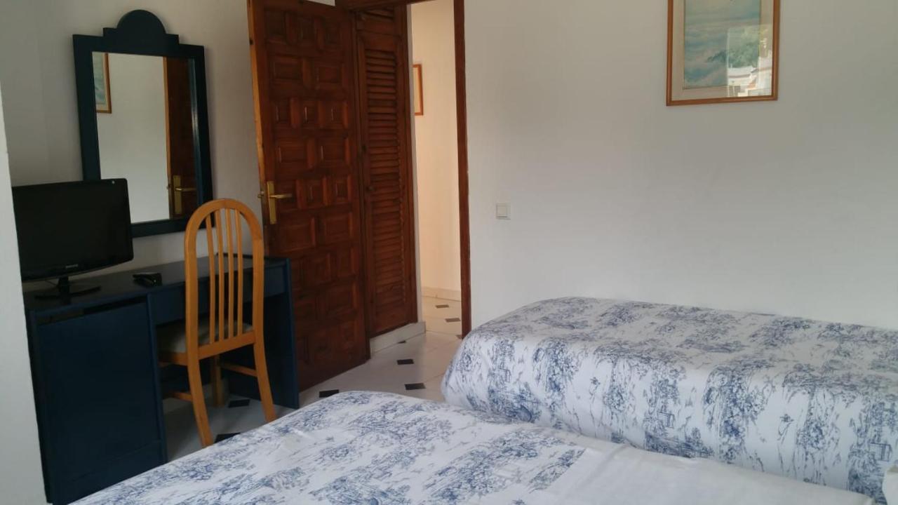 Es Grop Apartments Portinatx Ngoại thất bức ảnh